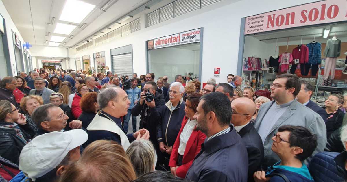 Bari, in via Amendola inaugurato il nuovo mercato "San Pasquale": addio a via Nizza